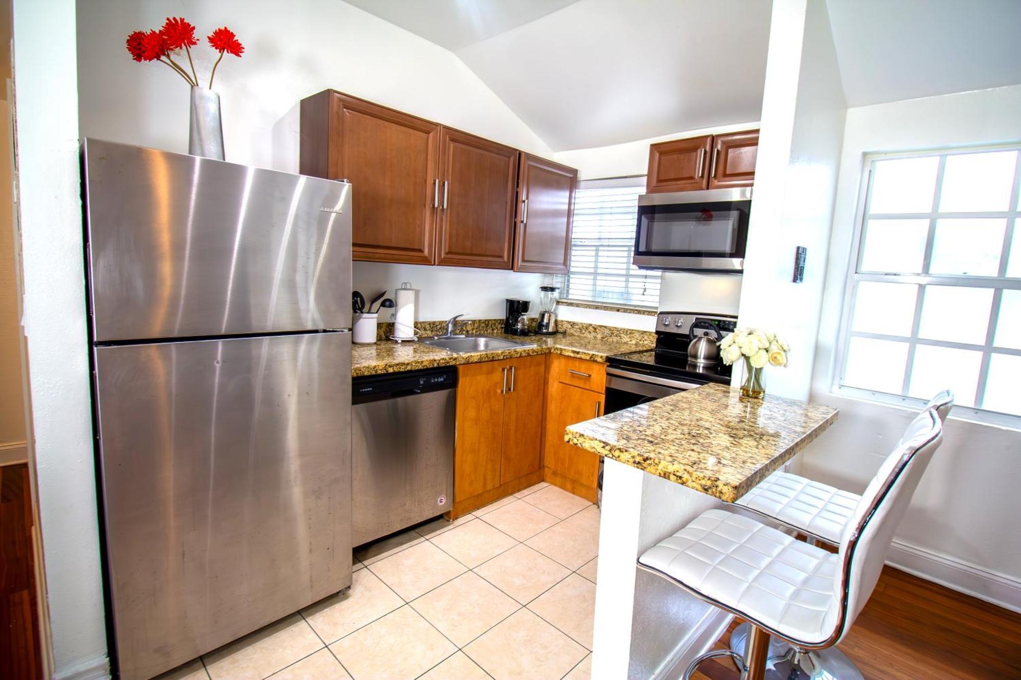 Hispaniola Apartments Part Of The Oasis Casita Collection Miami Beach Esterno foto