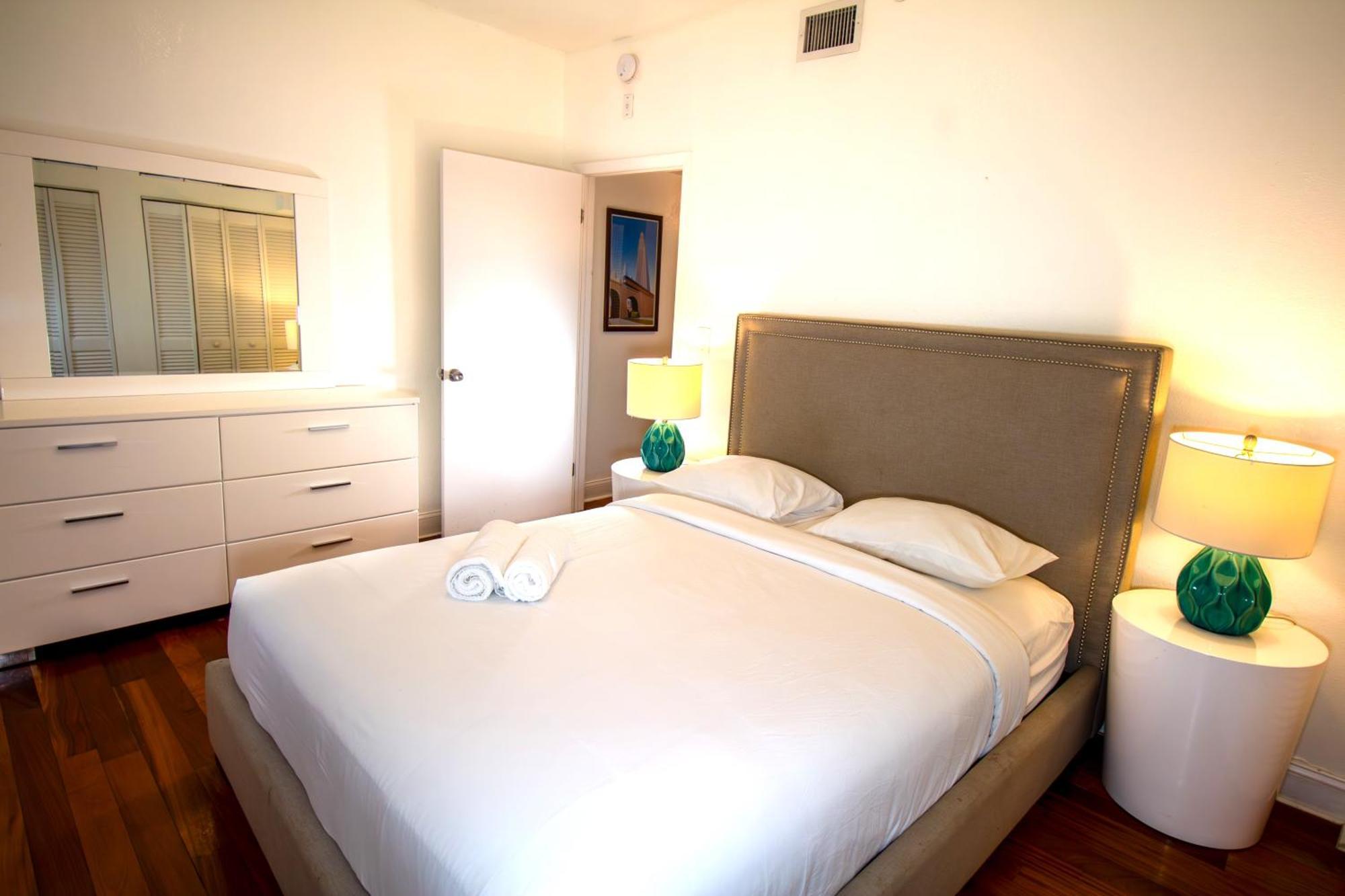 Hispaniola Apartments Part Of The Oasis Casita Collection Miami Beach Esterno foto