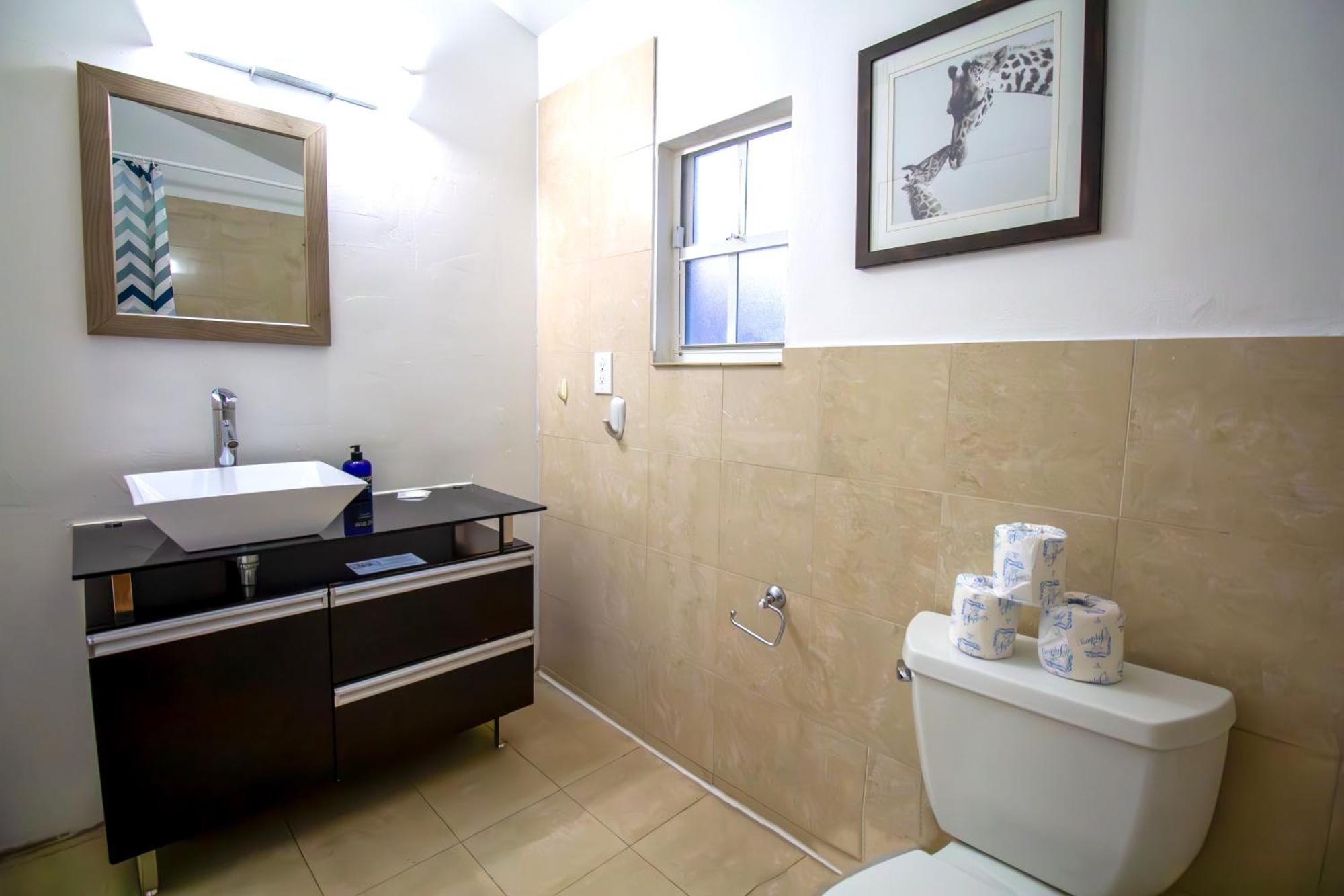 Hispaniola Apartments Part Of The Oasis Casita Collection Miami Beach Esterno foto